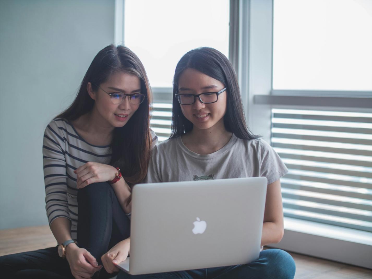 Interactive learning session with technical analysis tools